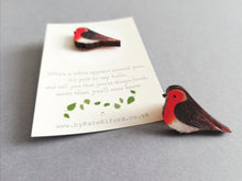 Load image into Gallery viewer, Little wooden robin pin brooch