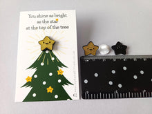 Load image into Gallery viewer, Christmas star enamel pin, tiny gold glitter star - Tiny gold star pin - Christmas gift for friend - Small pin with rubber clutch