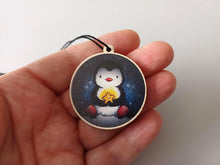 Load image into Gallery viewer, Penguin and star, small Christmas decoration - Wooden Christmas Ornament - Small Decoration For Year-Round Display