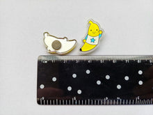 Load image into Gallery viewer, Barney Narna, mini recycled acrylic magnet