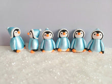 Load image into Gallery viewer, Ice blue jumper and hat penguin