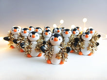 Load image into Gallery viewer, Tinsel and stars penguin