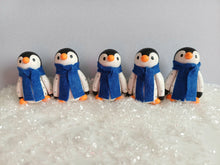 Load image into Gallery viewer, Blue scarf penguin