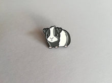 Load image into Gallery viewer, Black and white cavy badge