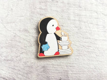 Load image into Gallery viewer, Kitchen penguin, little washing up magnet, wooden penguin, fridge magnet