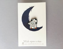 Load image into Gallery viewer, Little penguin and star pin. Penguin glitter enamel pin.