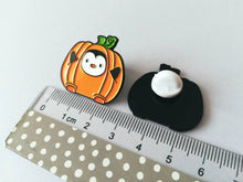 Load image into Gallery viewer, Seconds - Pumpkin penguin enamel pin, Cute Halloween brooch, autumn pin