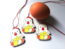Load image into Gallery viewer, Chicken and chicks wooden Easter decoration, Easter tree ornament, Easter chick, mother hen, kitchen ornament, eco friendly wood