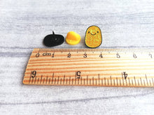 Load image into Gallery viewer, A little sunbeam enamel pin, cute, positive enamel brooch, supportive, friendship, care, you got this, glitter