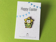 Load image into Gallery viewer, Penguin daffodil enamel pin, Cute Happy Easter gift, penguin spring badge, enamel pins