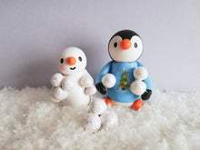 Load image into Gallery viewer, Penguin and snowman snowball fight
