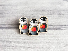 Load image into Gallery viewer, Penguin and pumpkin wooden pin
