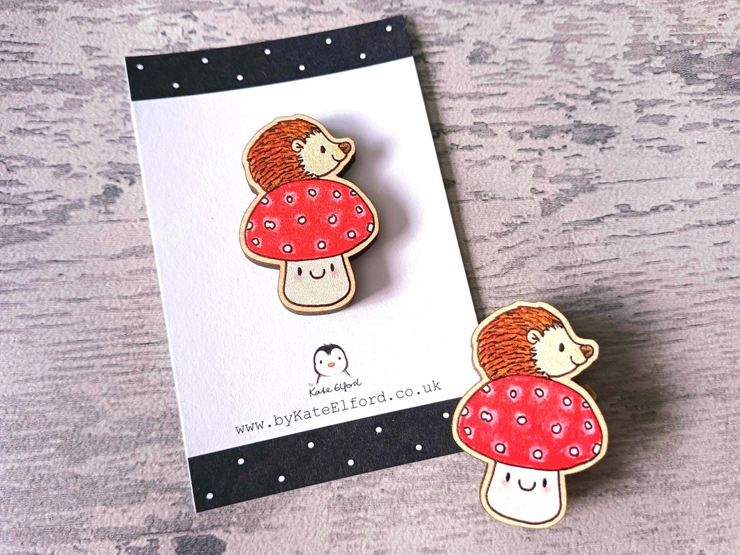 Small wooden hedgehog and toadstool magnet - Wooden fridge magnet - Ethically sourced wood - Small hedgehog magnet - Unique fridge decor