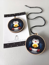 Load image into Gallery viewer, Penguin and star, small Christmas decoration - Wooden Christmas Ornament - Small Decoration For Year-Round Display
