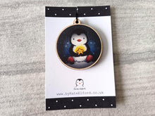 Load image into Gallery viewer, Penguin and star, small Christmas decoration - Wooden Christmas Ornament - Small Decoration For Year-Round Display
