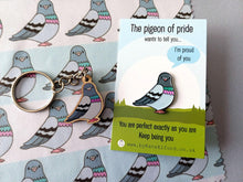 Load image into Gallery viewer, Pigeon Glasses Screen Cleaner - Lens Cloth, Cute Bird Screen Wipe, Fabric Screen Wipe
