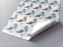 Load image into Gallery viewer, Pigeon Glasses Screen Cleaner - Lens Cloth, Cute Bird Screen Wipe, Fabric Screen Wipe
