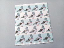 Load image into Gallery viewer, Pigeon Glasses Screen Cleaner - Lens Cloth, Cute Bird Screen Wipe, Fabric Screen Wipe
