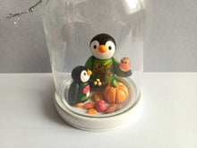 Load image into Gallery viewer, Penguins and robin glass dome
