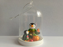 Load image into Gallery viewer, Penguins and robin glass dome
