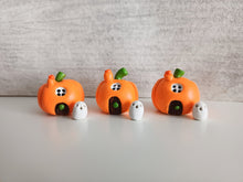 Load image into Gallery viewer, Tiny pumpkin house and ghost
