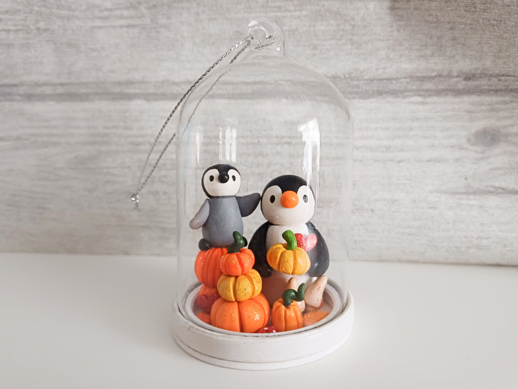 Penguin and chick glass dome