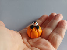 Load image into Gallery viewer, Little pumpkin penguin
