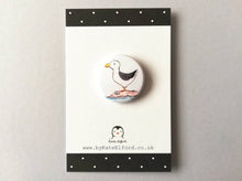 Load image into Gallery viewer, Seagull button badge
