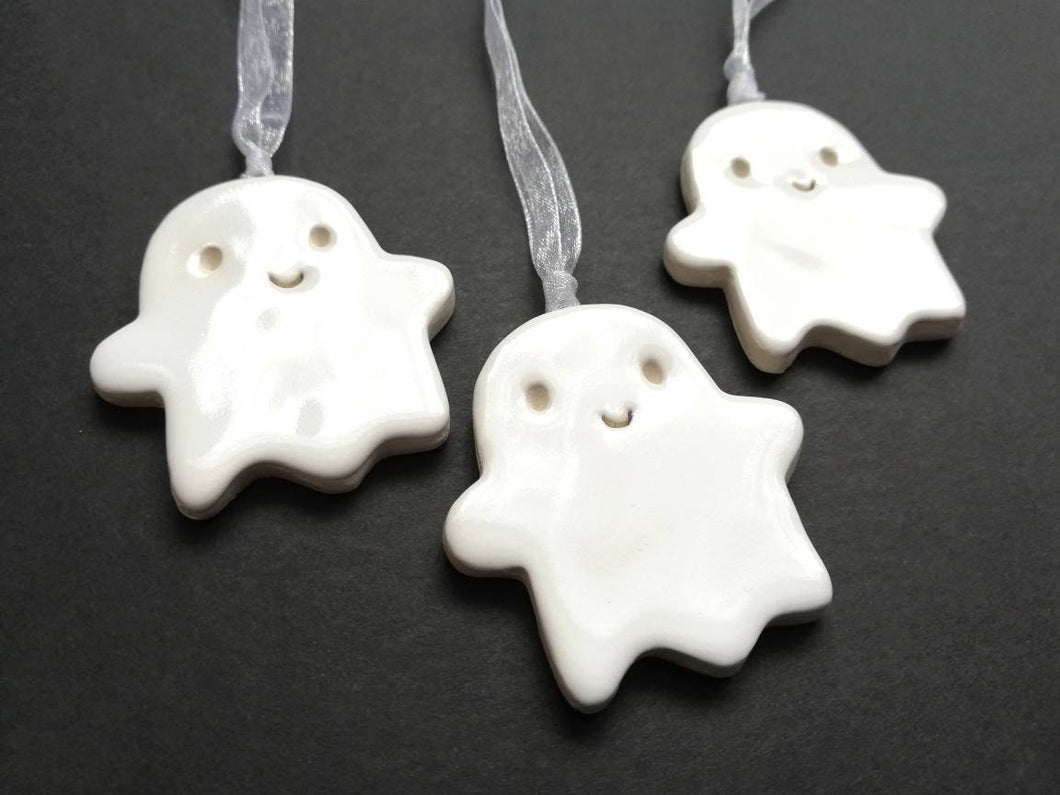 Pottery ghost hanger. Little happy ghost tag. Hand painted ceramics, Halloween ornament