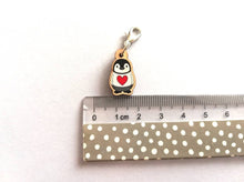 Load image into Gallery viewer, Penguin love heart jumper stitch marker
