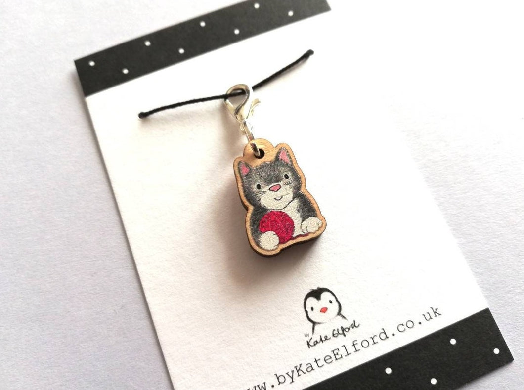 Cat stitch marker, mini wooden cat and wool, ethically sourced wood, crochet marker, cat charm