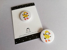 Load image into Gallery viewer, Puffin badge, little puffin raincoat pin button, mini bird badge
