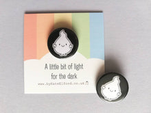 Load image into Gallery viewer, A little bit of light for the dark button badge, cute blob, positive gift, friendship, care, supportive, anxiety, mini badge
