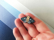 Load image into Gallery viewer, Moth enamel pin, always look for the light, brooch. Positivite, supportive gift
