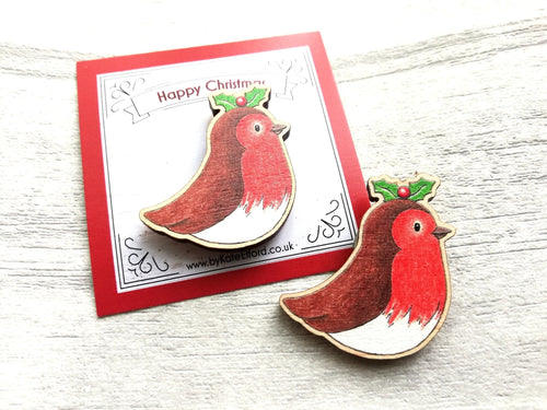 Robin magnet, little Christmas wooden fridge magnet. Made from ethically sourced wood